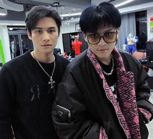 小哥哥撞上娱乐圈吃瓜,揭秘幕后真相